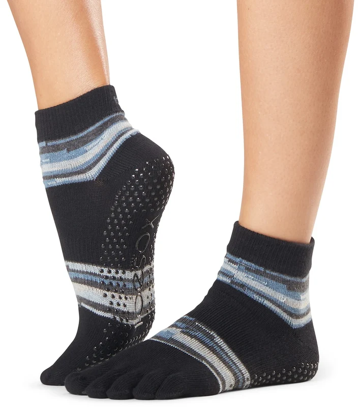 Toesox Ankle Length Full-Toe Yoga Grip Socks Duet / S