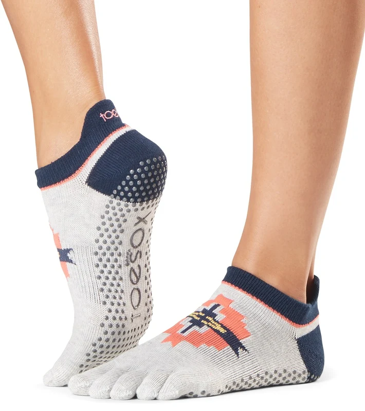 Toesox Low Rise Full-Toe Yoga Grip Socks Yonder / S
