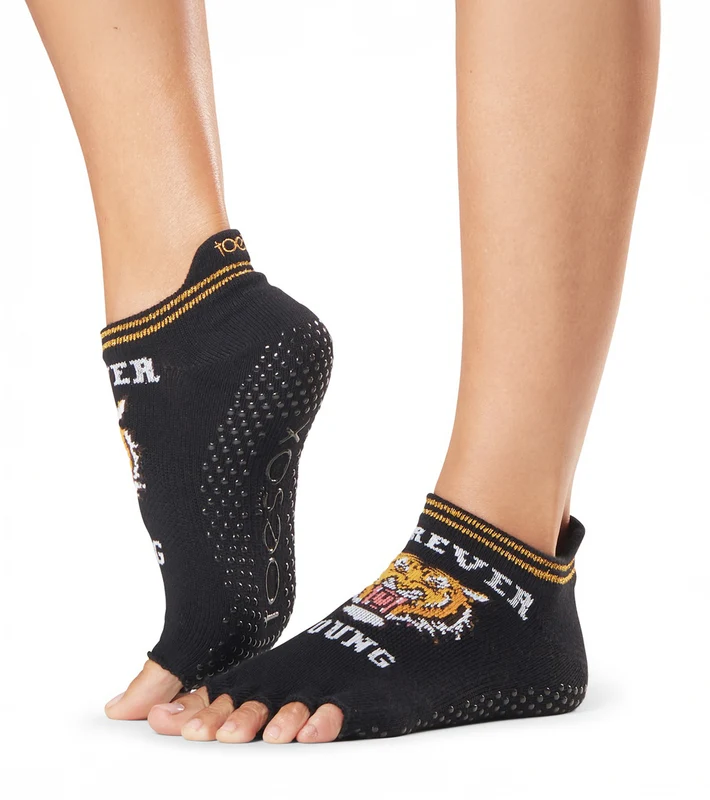 Toesox Low Rise Half-Toe Yoga Grip Socks Eternal / S