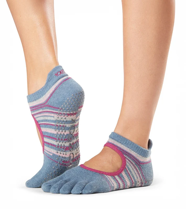 Toesox Bellarina Full-Toe Yoga Grip Socks Gypsy / M