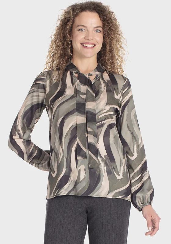 Printed T-Shirt With Bow Accent - Green Green Khaki / M