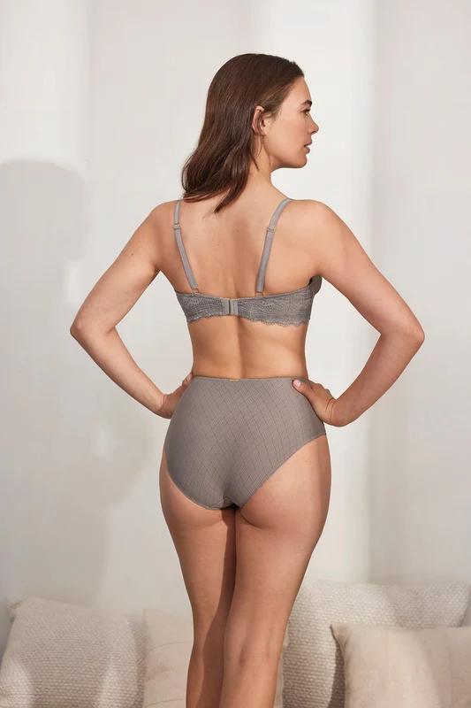 Selmark Padded Non Wired Full Cup Bra Grey / 36-B