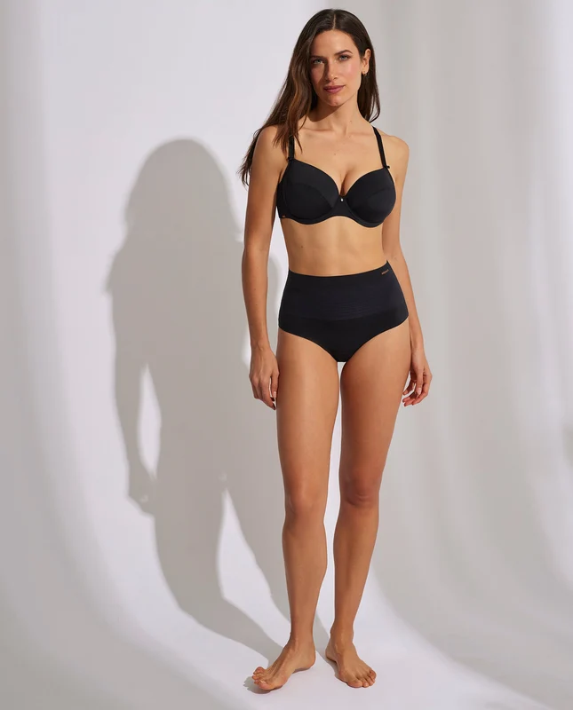 Selmark Padded Wired Full Cup Bra Black / 40-B
