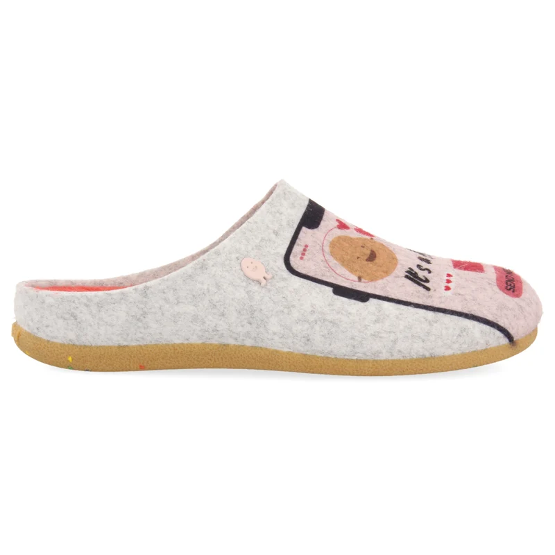 SLIPPERS FROM THE HOT POTATOES HASLACH COLLECTION 39