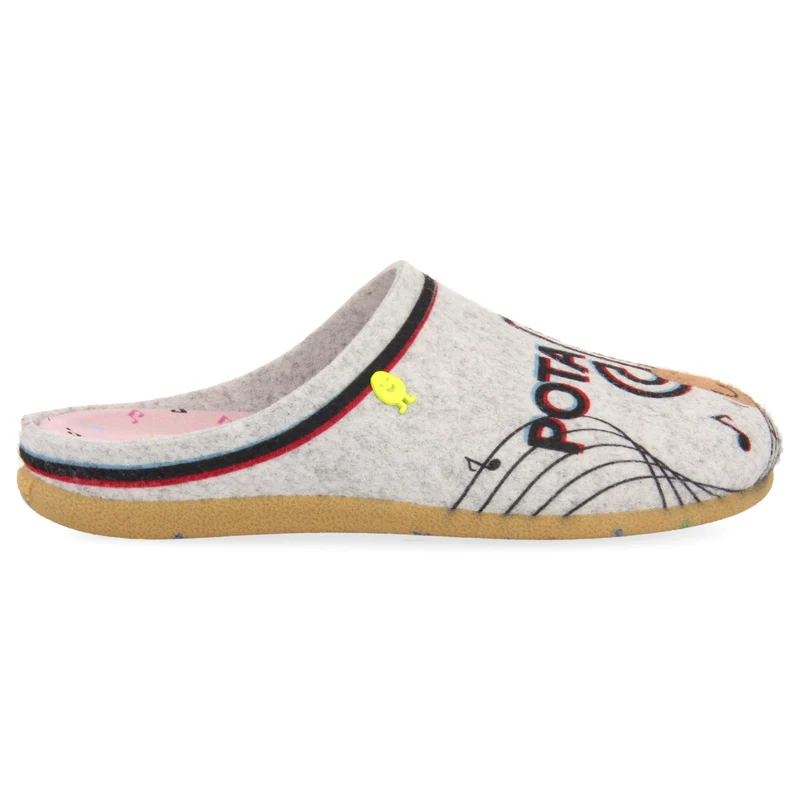 SLIPPERS FROM THE HOT POTATOES FEHRINS COLLECTION 36