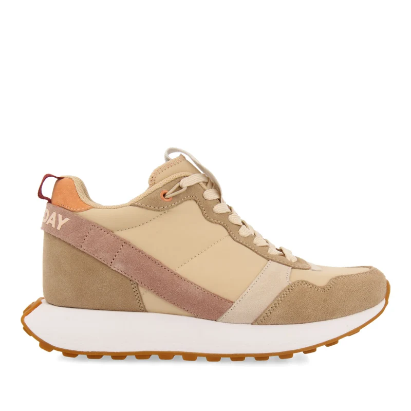 Aracai women's beige retro-style sneakers with inner wedges 35
