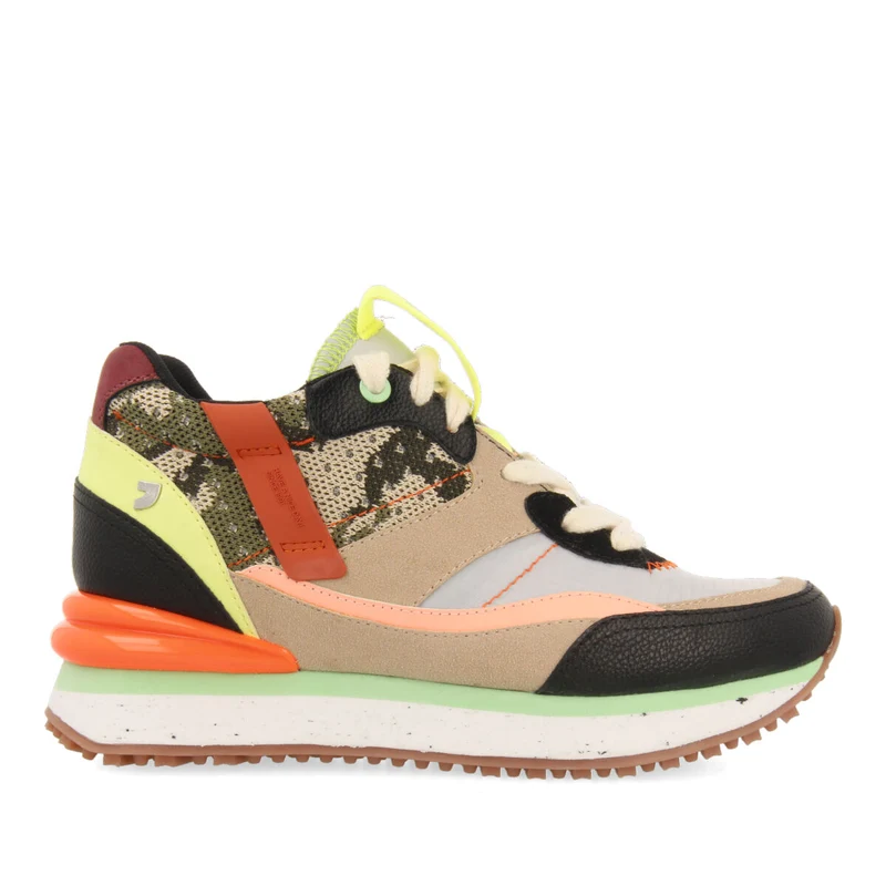 Apore women's black sneakers with inner wedges and a range of textures and prints 35