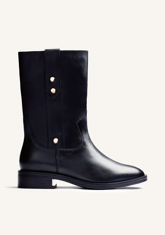 BLACK LEATHER BOOTS 38