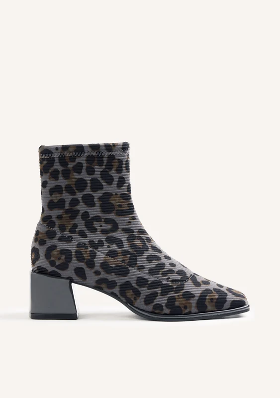 ELASTIC ANIMAL PRINT ANKLE BOOTS 38