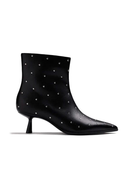 Studded Heeled Ankle Boot - Black Black / 39