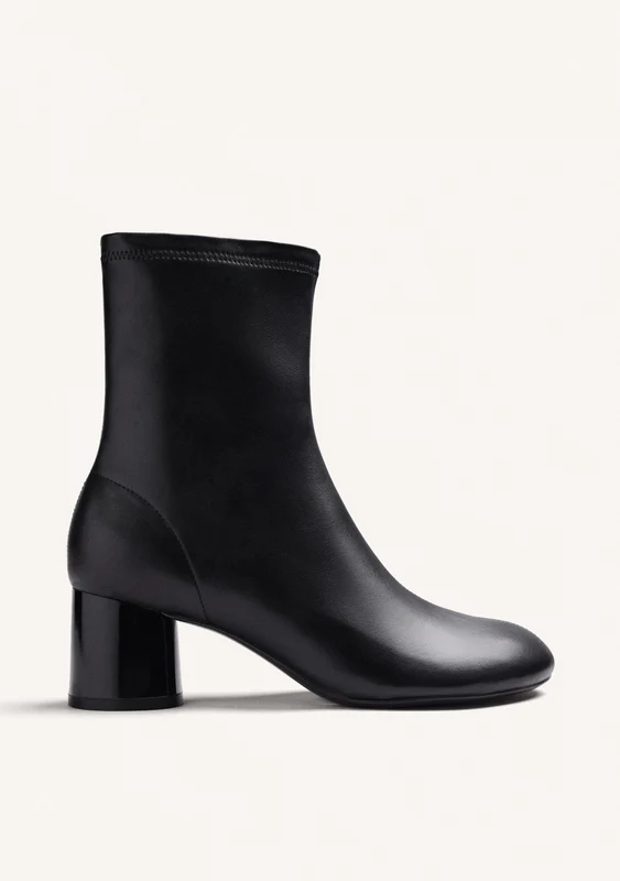BLACK ELASTIC ANKLE BOOTS 40