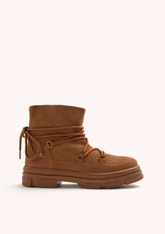 BROWN LEATHER BOOTS 39