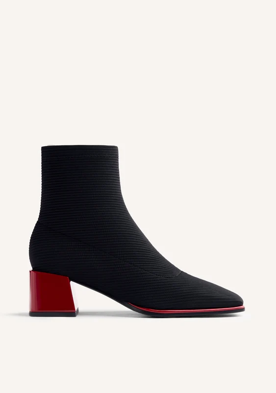 BLACK ELASTIC ANKLE BOOTS 42