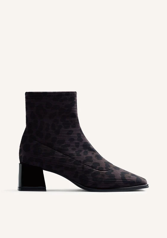 ELASTIC ANIMAL PRINT ANKLE BOOTS 42