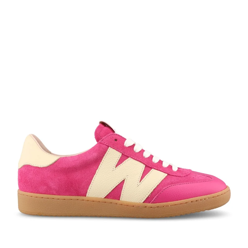Ladies Ap-2001 Laced Trainer In Fuchsia 39 / Fuchsia