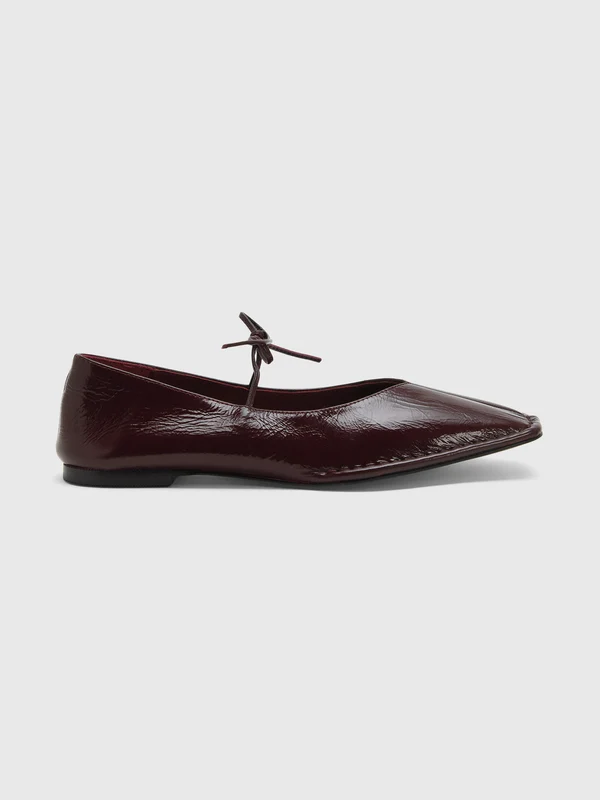 Alohas Women's Sway Leather Ballet Flat 41 / Burgundy