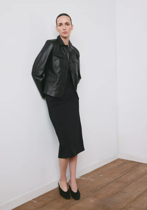Fitted V-Neck Dress - Black Black / M