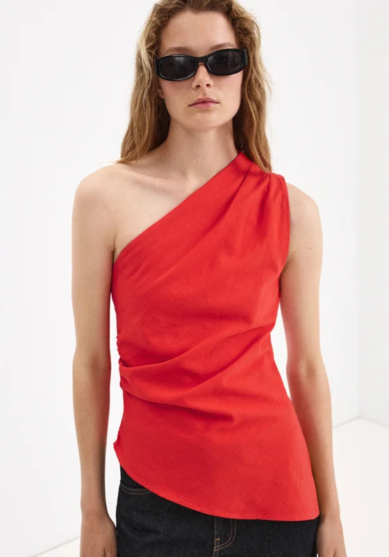 Asymmetric Top With Draped Detail - Red Red / L