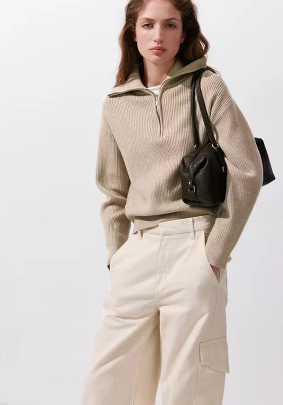 Sweater With Contrasting Zip Collar - Beige Beige / M