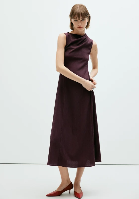 Textured Dress With Gathered Details - Burgundy Burgundy / M