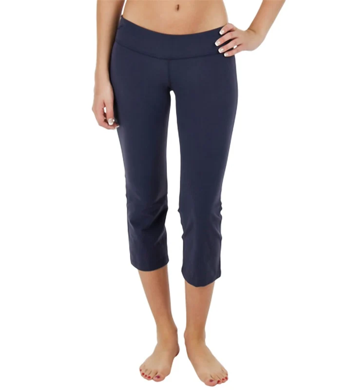 Beyond Yoga Women's Low Rise Capri True Navy / M