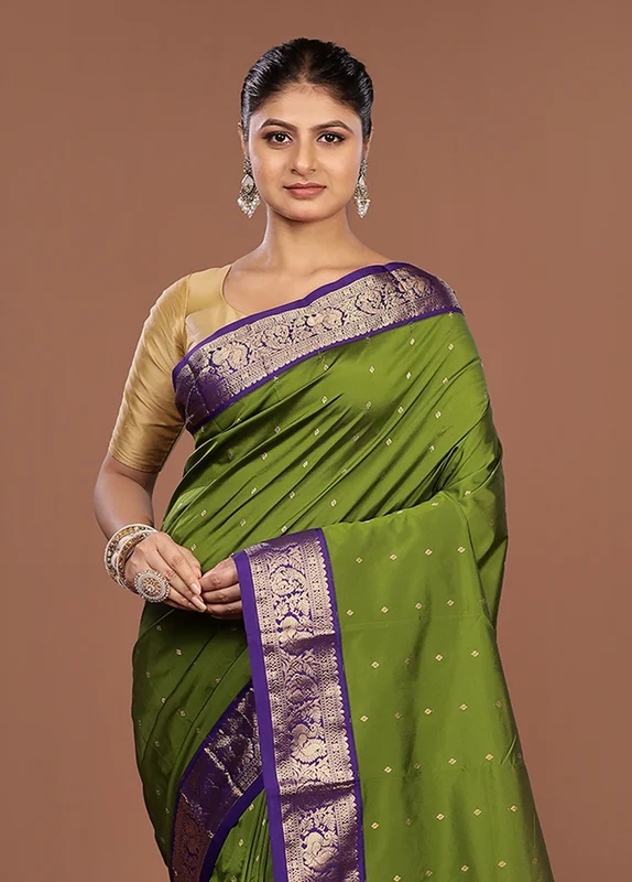 Green Kanjivaram Silk Saree With Blouse Piece One Size