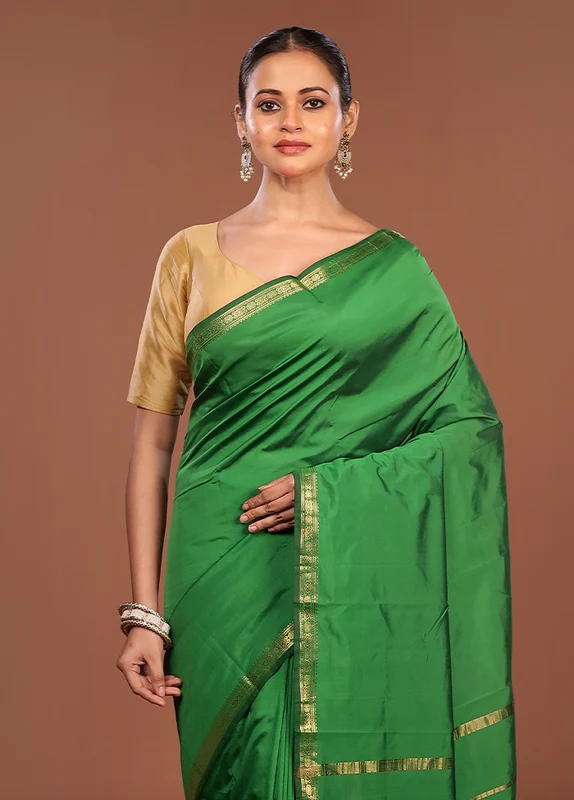 Green Kanjivaram Silk Saree With Blouse Piece One Size