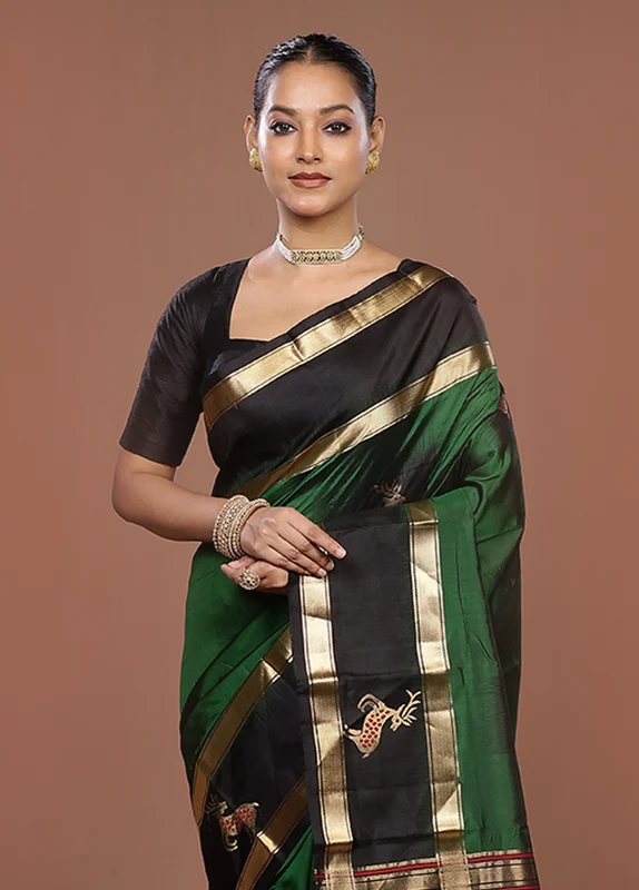Green Handloom Kanchipuram Pure Silk Saree With Blouse Piece One Size
