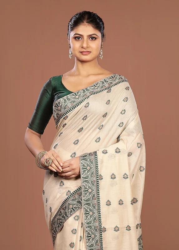 Cream Assam Silk Saree With Blouse Piece One Size