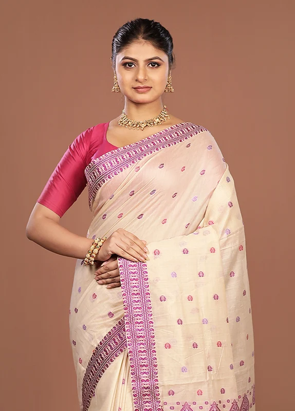Cream Assam Silk Saree With Blouse Piece One Size