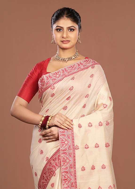 Cream Assam Silk Saree With Blouse Piece One Size