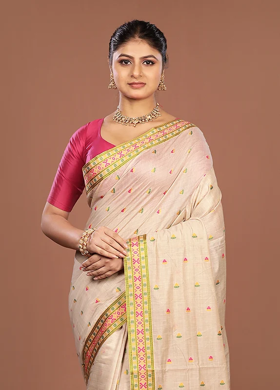 Cream Assam Silk Saree With Blouse Piece One Size