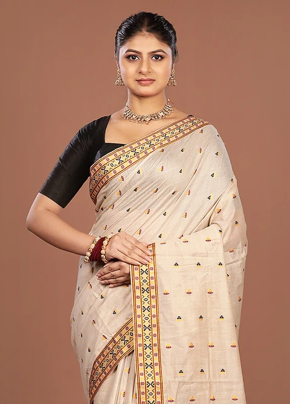 Cream Assam Silk Saree With Blouse Piece One Size