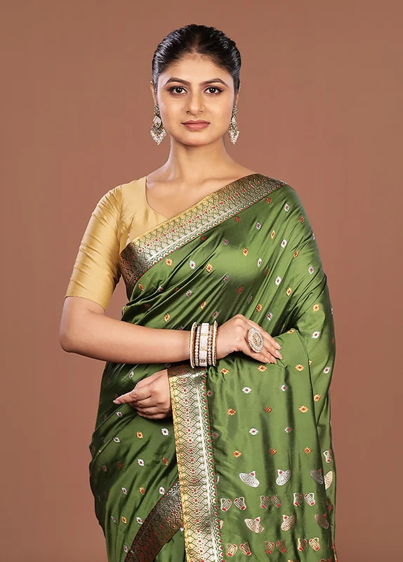 Green Assam Silk Saree With Blouse Piece One Size