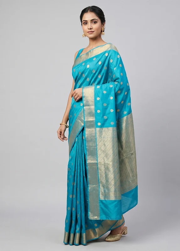 Green Handloom Kanjivaram Silk Saree With Blouse Piece One Size