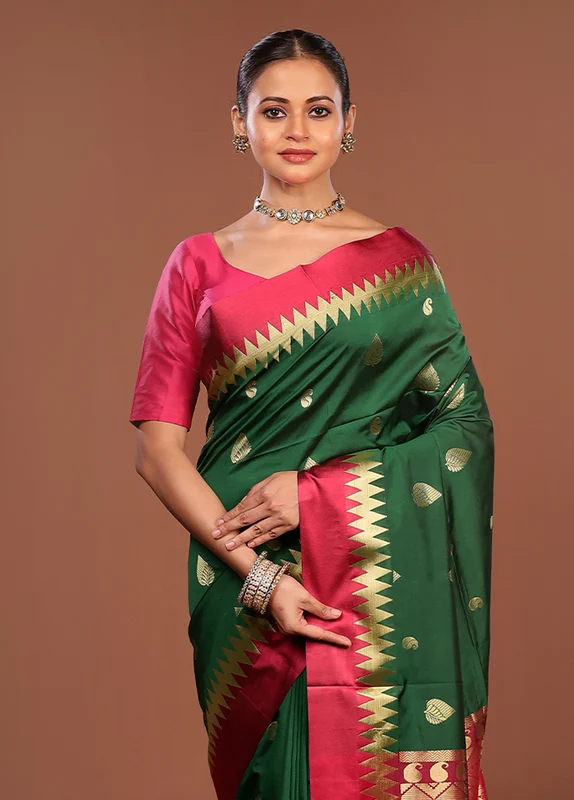 Green Kanjivaram Silk Saree With Blouse Piece One Size