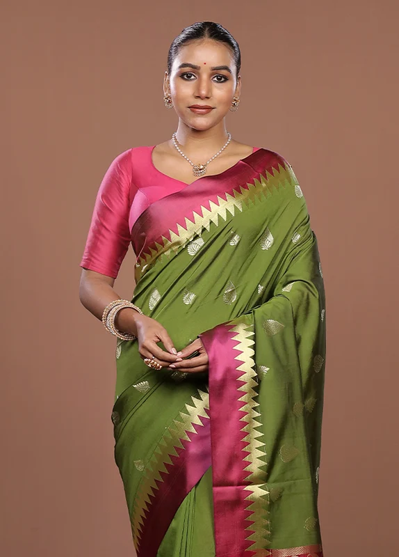 Green Kanjivaram Silk Saree With Blouse Piece One Size