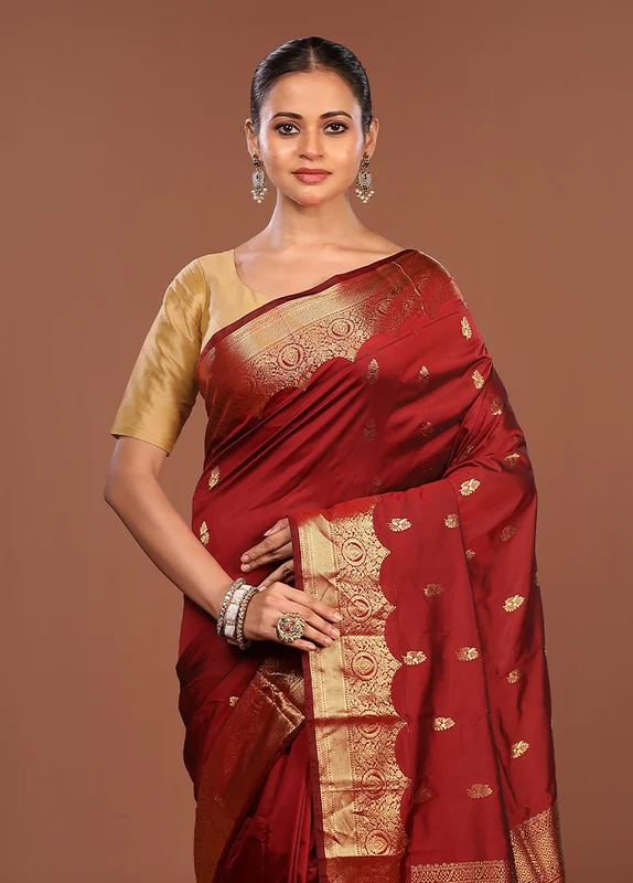 Maroon Kanjivaram Silk Saree With Blouse Piece One Size