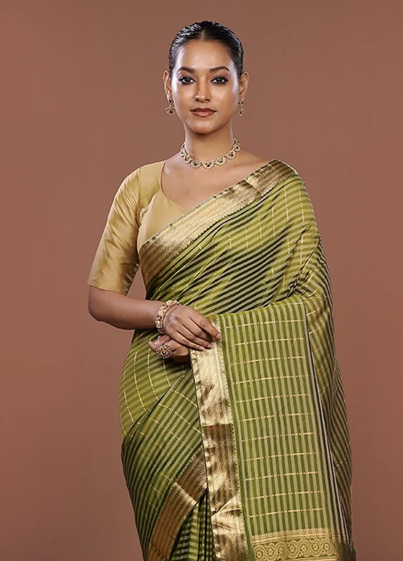 Green Kanjivaram Silk Saree With Blouse Piece One Size