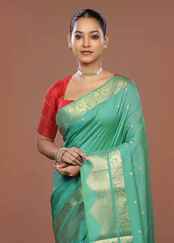 Green Kanjivaram Silk Saree With Blouse Piece One Size