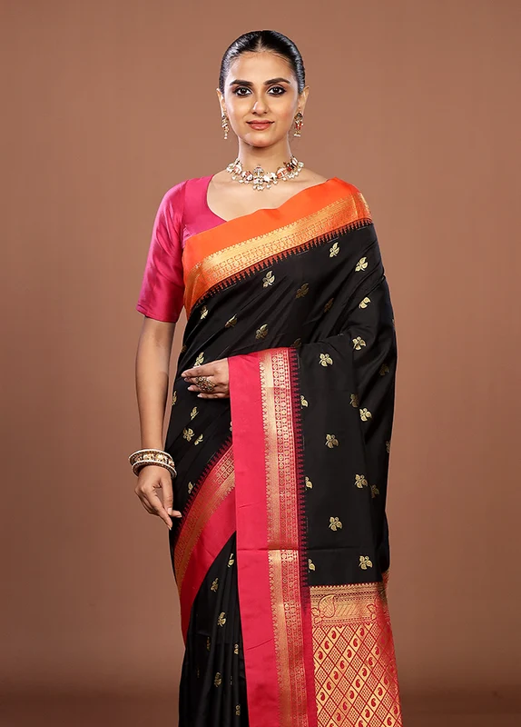 Black Kanjivaram Silk Saree With Blouse Piece One Size