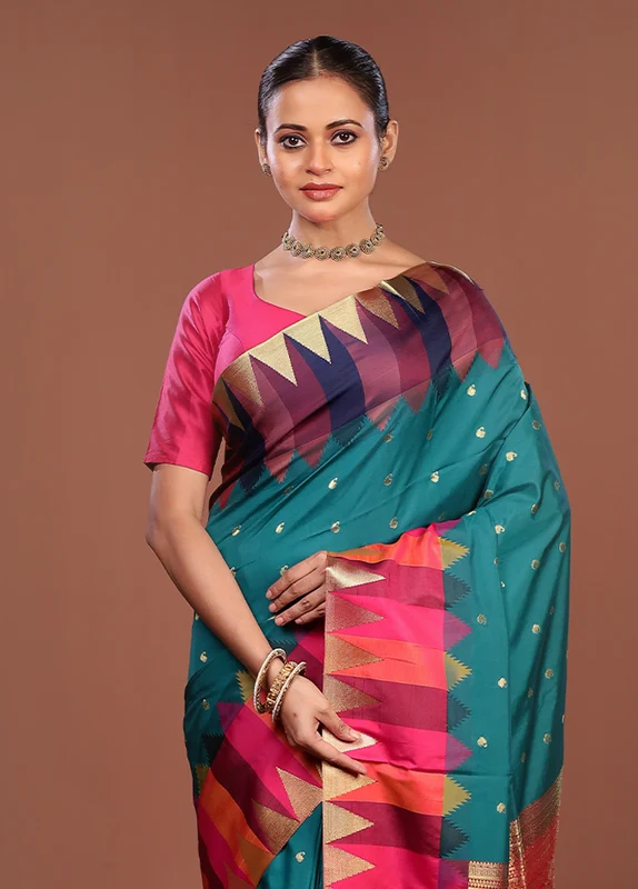 Green Kanjivaram Silk Saree With Blouse Piece One Size