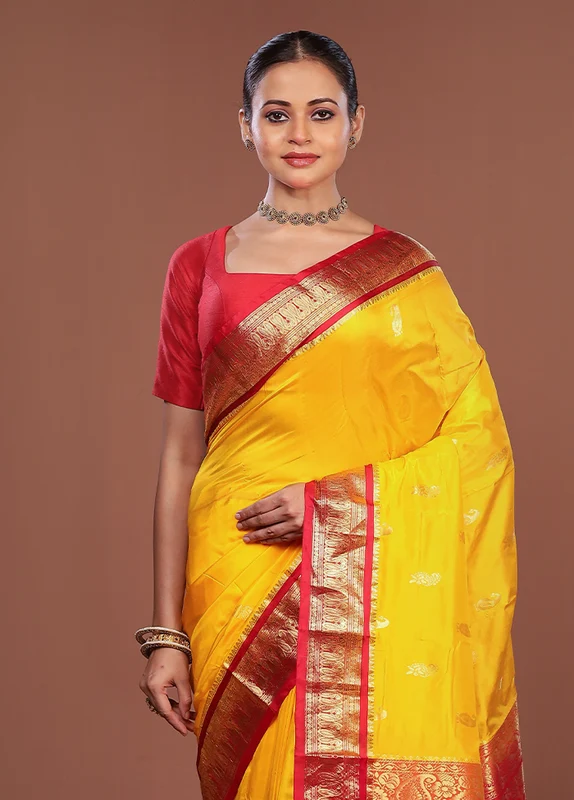 Yellow Handloom Kanjivaram Pure Silk Saree With Blouse Piece One Size
