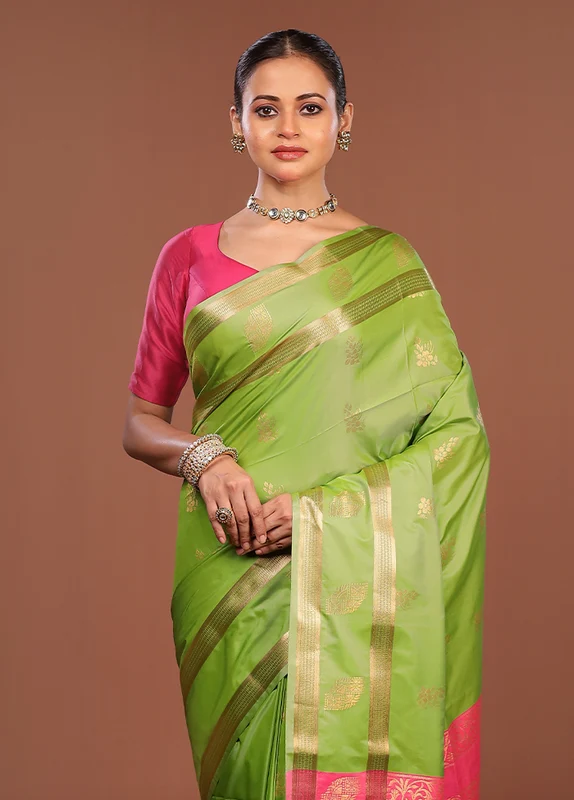 Green Kanjivaram Silk Saree With Blouse Piece One Size