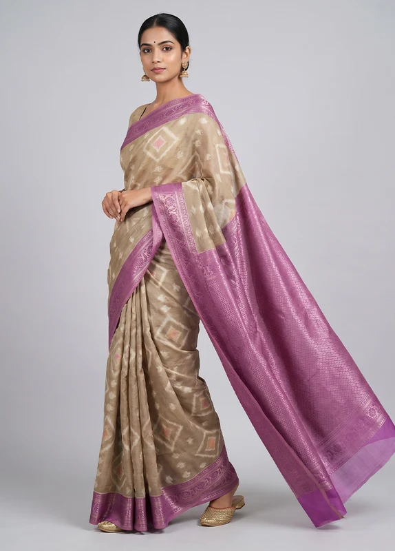 Cream Pure Cotton Saree With Blouse Piece One Size