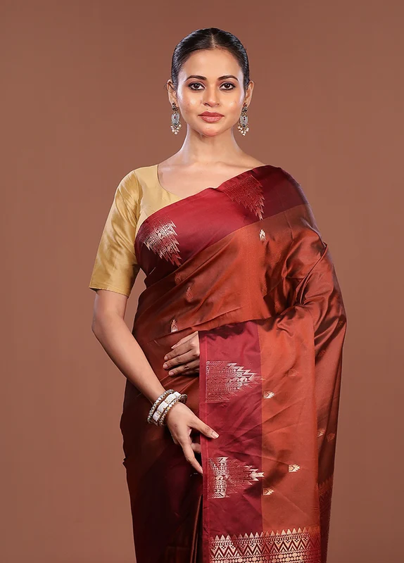 Rust Kanjivaram Silk Saree With Blouse Piece One Size