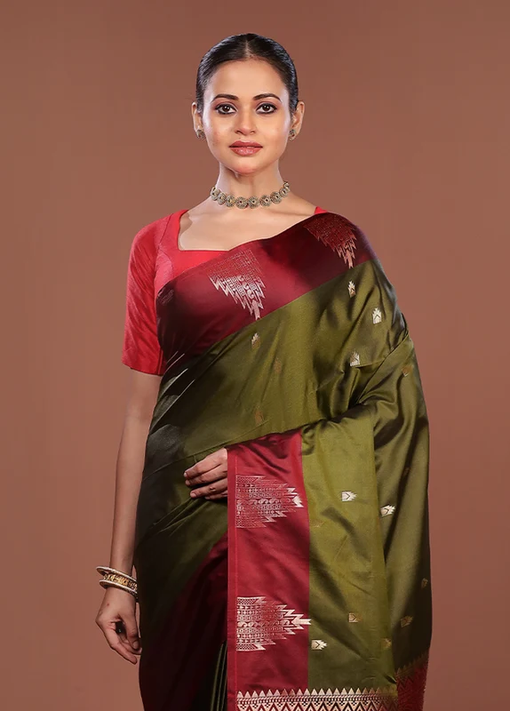 Green Kanjivaram Silk Saree With Blouse Piece One Size