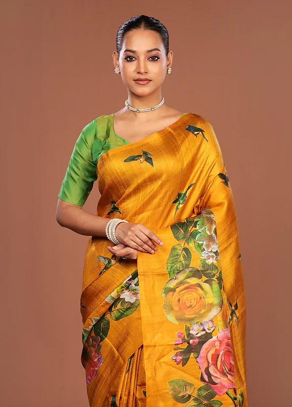 Green Printed Silk Saree Without Blouse Piece One Size