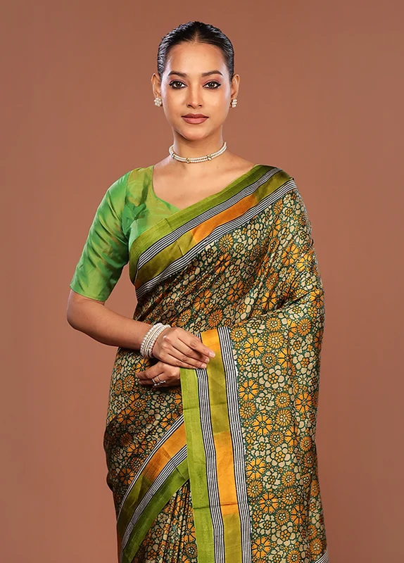 Green Printed Silk Saree Without Blouse Piece One Size