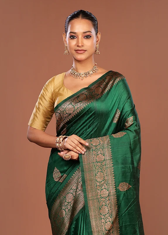 Green Handloom Tussar Pure Silk Saree With Blouse Piece One Size